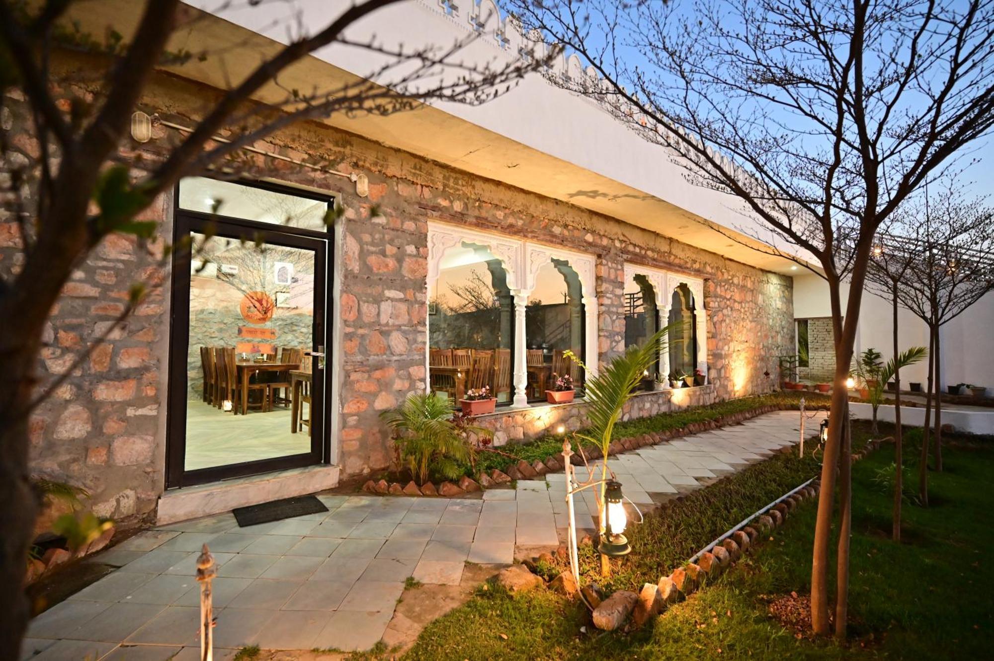 The Castle Crown - Hem Vilas Resort Ranthambhore Sawai Madhopur Eksteriør billede