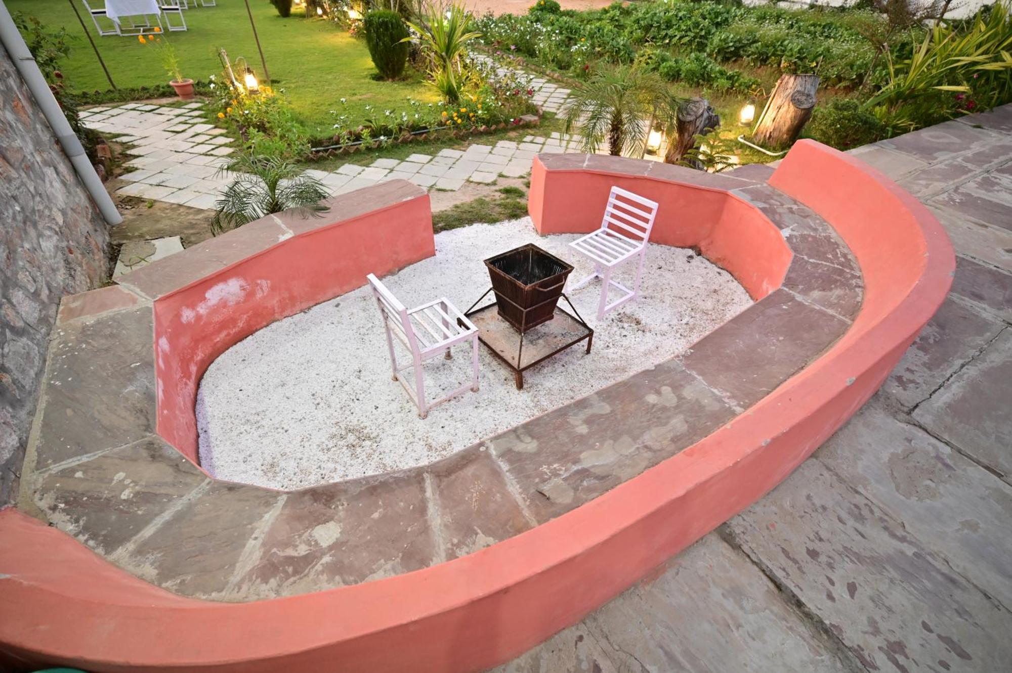 The Castle Crown - Hem Vilas Resort Ranthambhore Sawai Madhopur Eksteriør billede